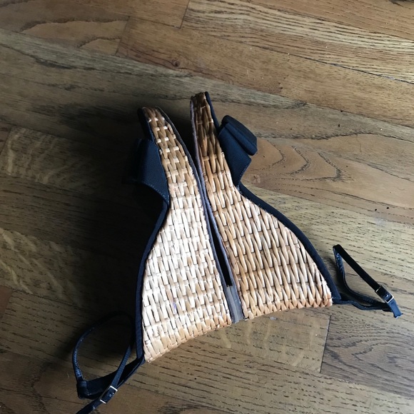 Wedge heel size 9B - Picture 7 of 16